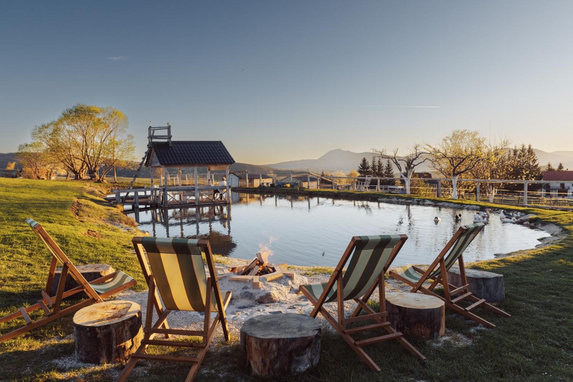 Lake House Bebic 쿠프레스 외부 사진